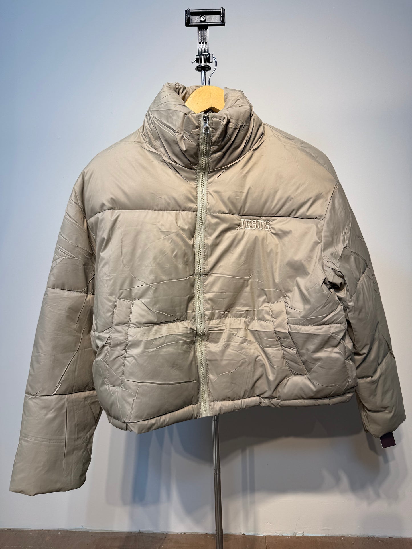 LIVE · Chumpa Impermeable Puffy