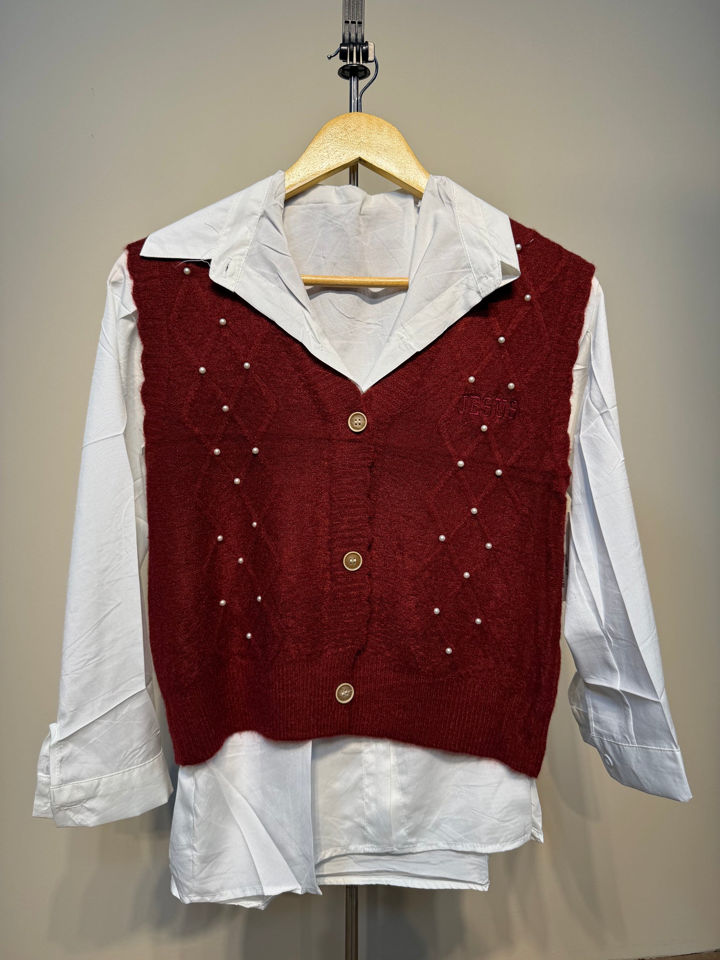 LIVE · Blusa con Chaleco perlado Jesus