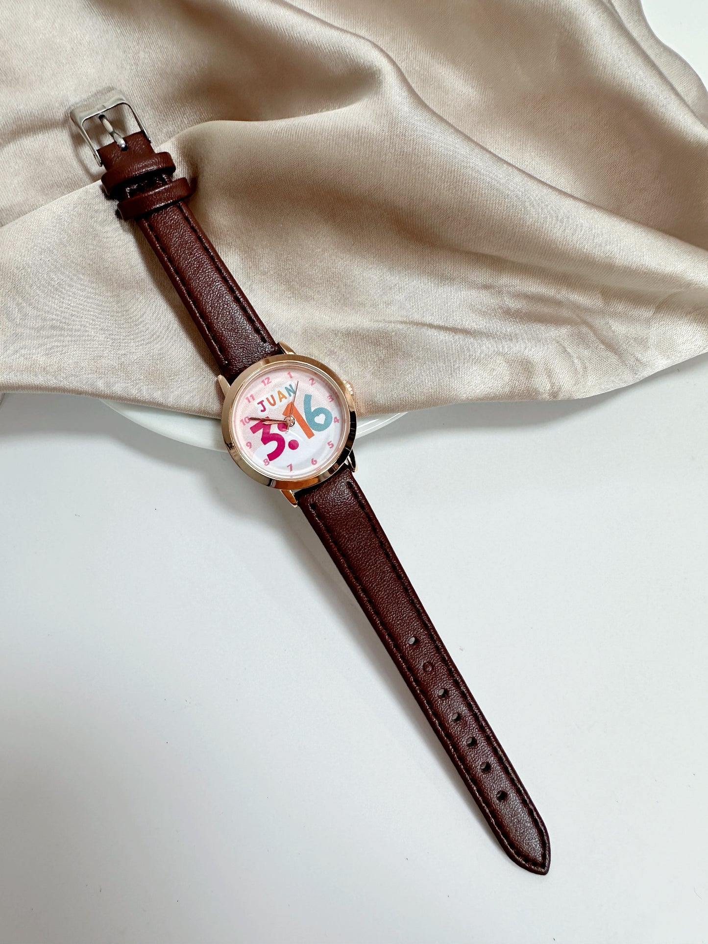 Reloj Cuero delgadito Juan 3:16